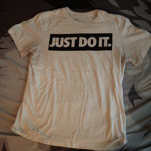 Just Do It Nike Tshirt Size Large 20" 27"